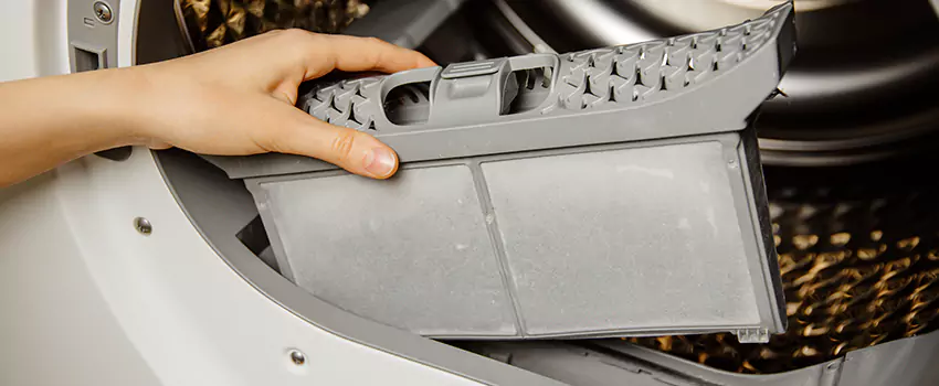 Signs Of A Clogged Dryer Lint Trap in Vienna, Virginia